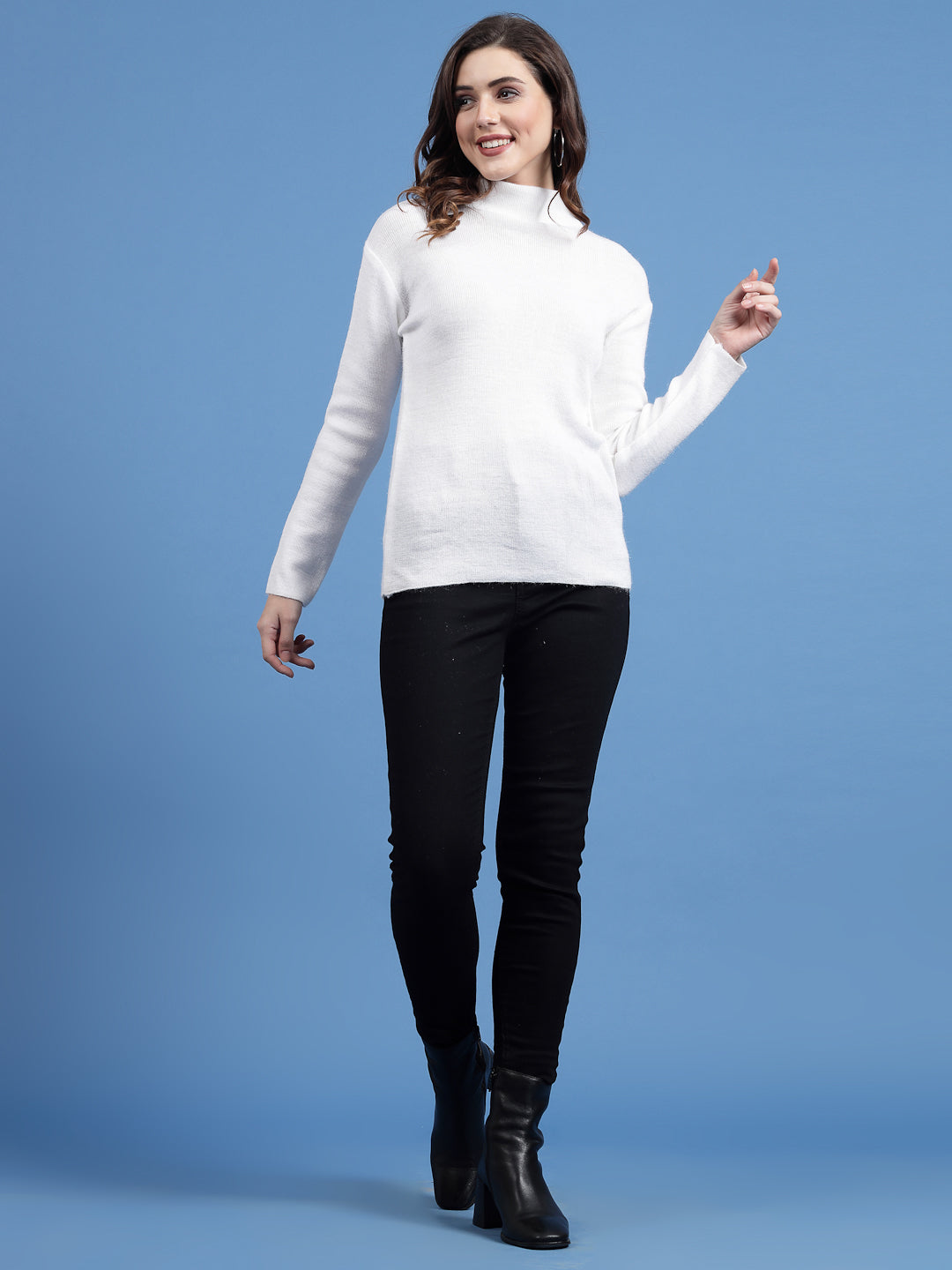 White solid highneck full sleeve woolen casual top.