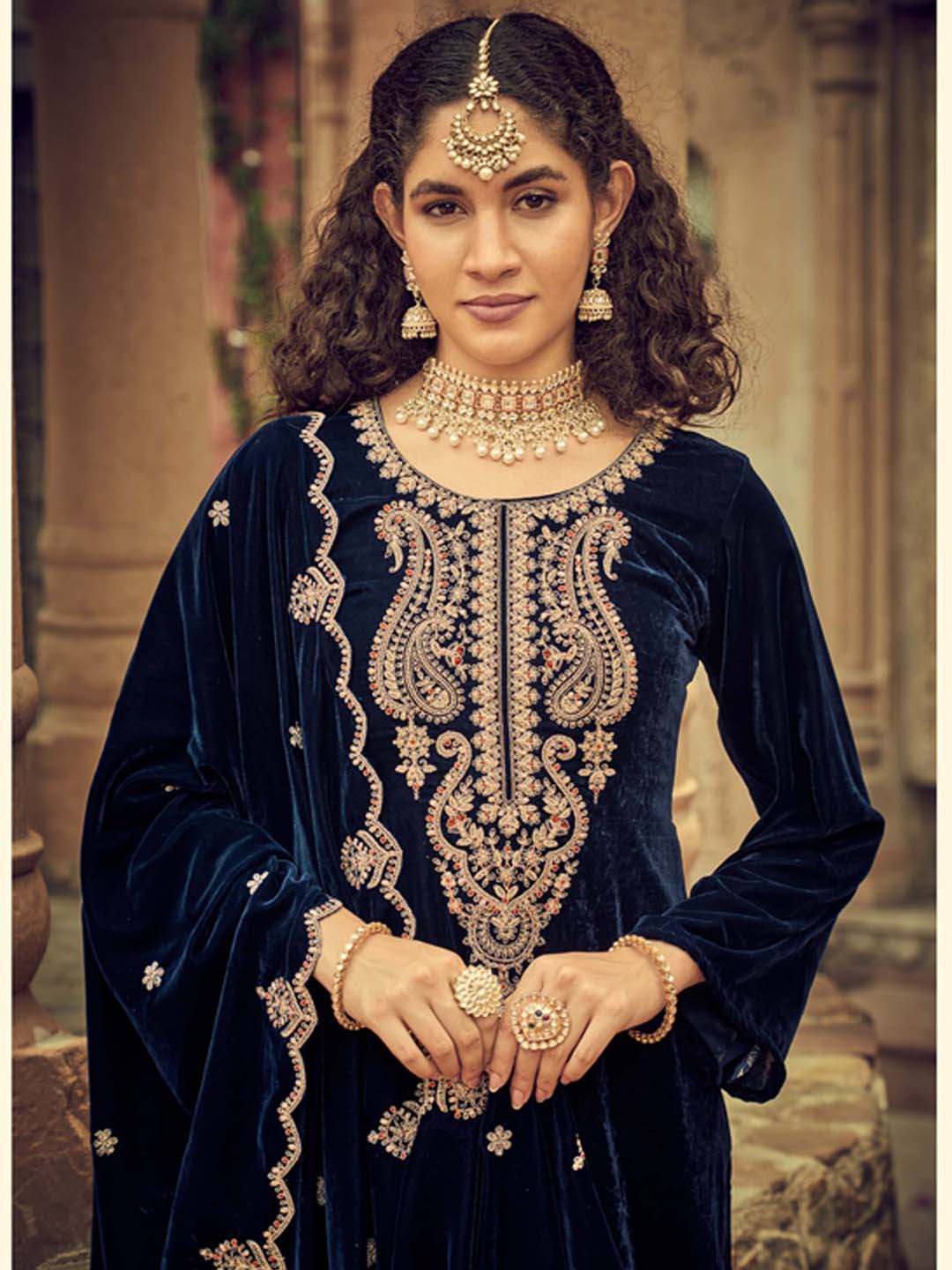 Navy Blue Embroidered Velvet Kurta with Dupatta Set