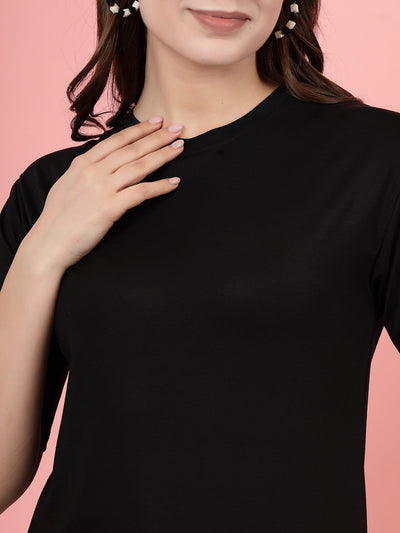 Solid black T-shirt with round neck and short sleeves, part of a pack of two with olive, made from Tencel fabric.