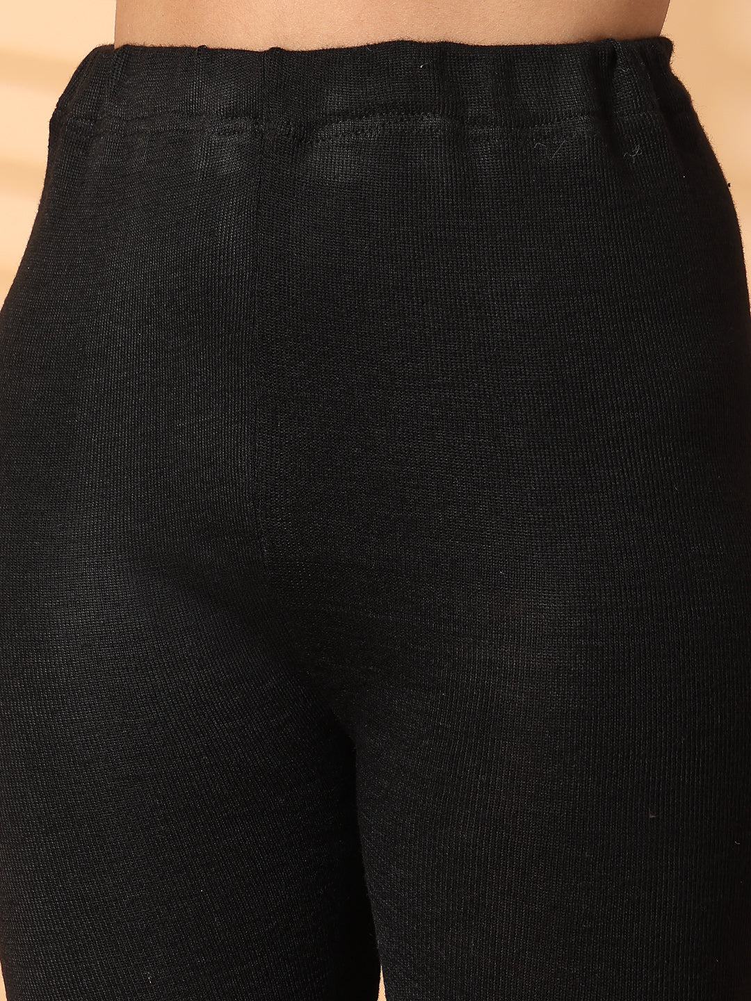 Women Black Solid Woolen Leggings