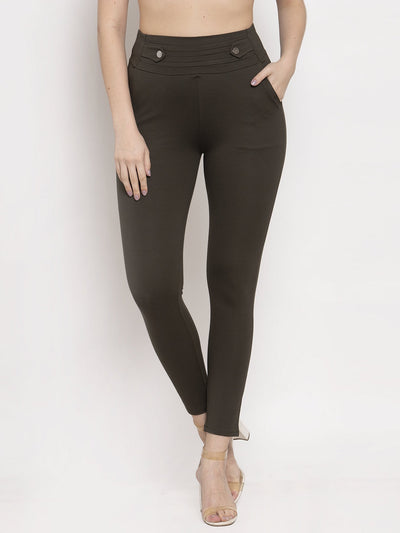 Olive regular fit jeggings CC40805 with slip-on closure made from solid NR Roma fabric.