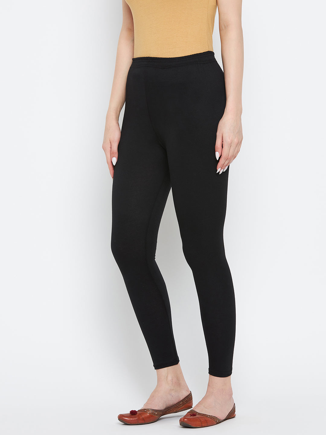 Clora Black Solid Ankle Length Leggings