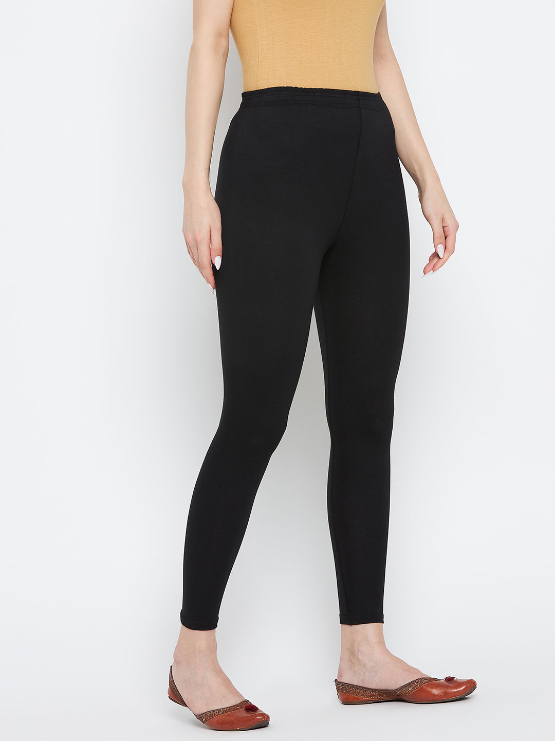 Clora Black Solid Ankle Length Leggings